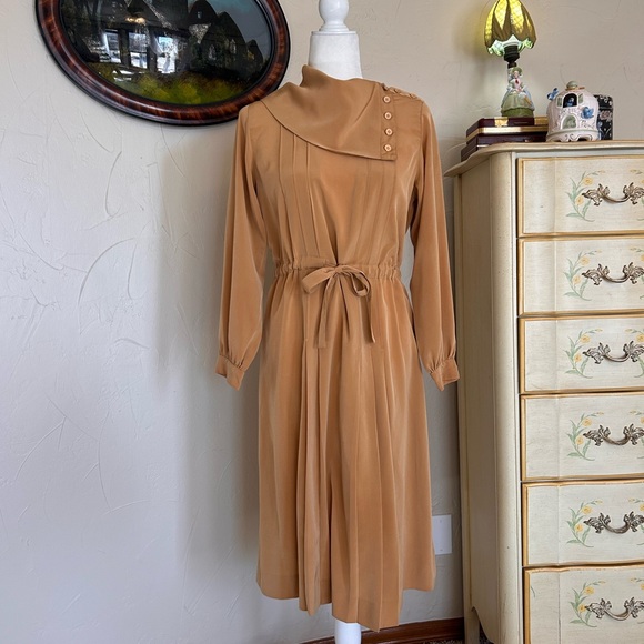 Rare Vintage Tokyo Designer Midi Dress | Asymmetric Button Neckline - Picture 2 of 9